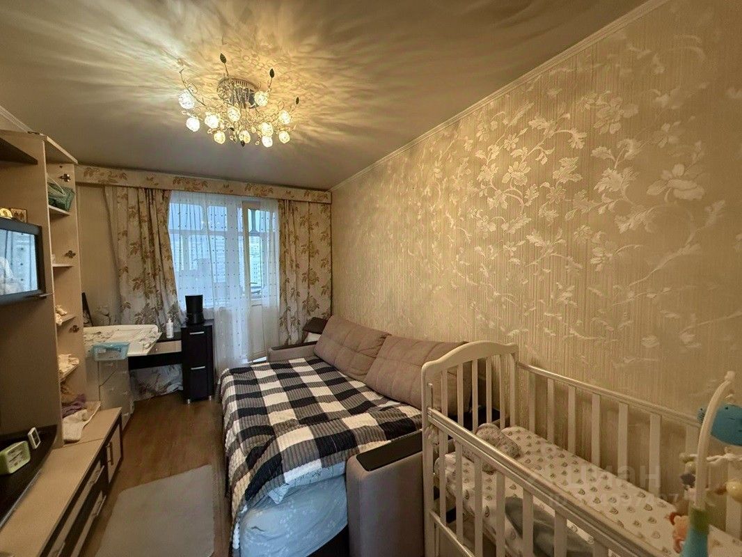 Продажа 3-комн квартиры на вторичном рынке улица Генерала Кузнецова, 17