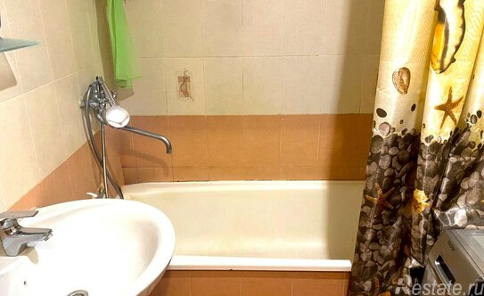 Продажа 1-комн квартиры на вторичном рынке ул Челюскинская,  д. 12,  к. 1