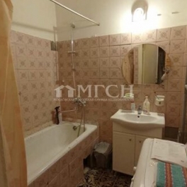 Продажа 2-комн квартиры на вторичном рынке Новоподмосковный 2-й пер,  д. 5