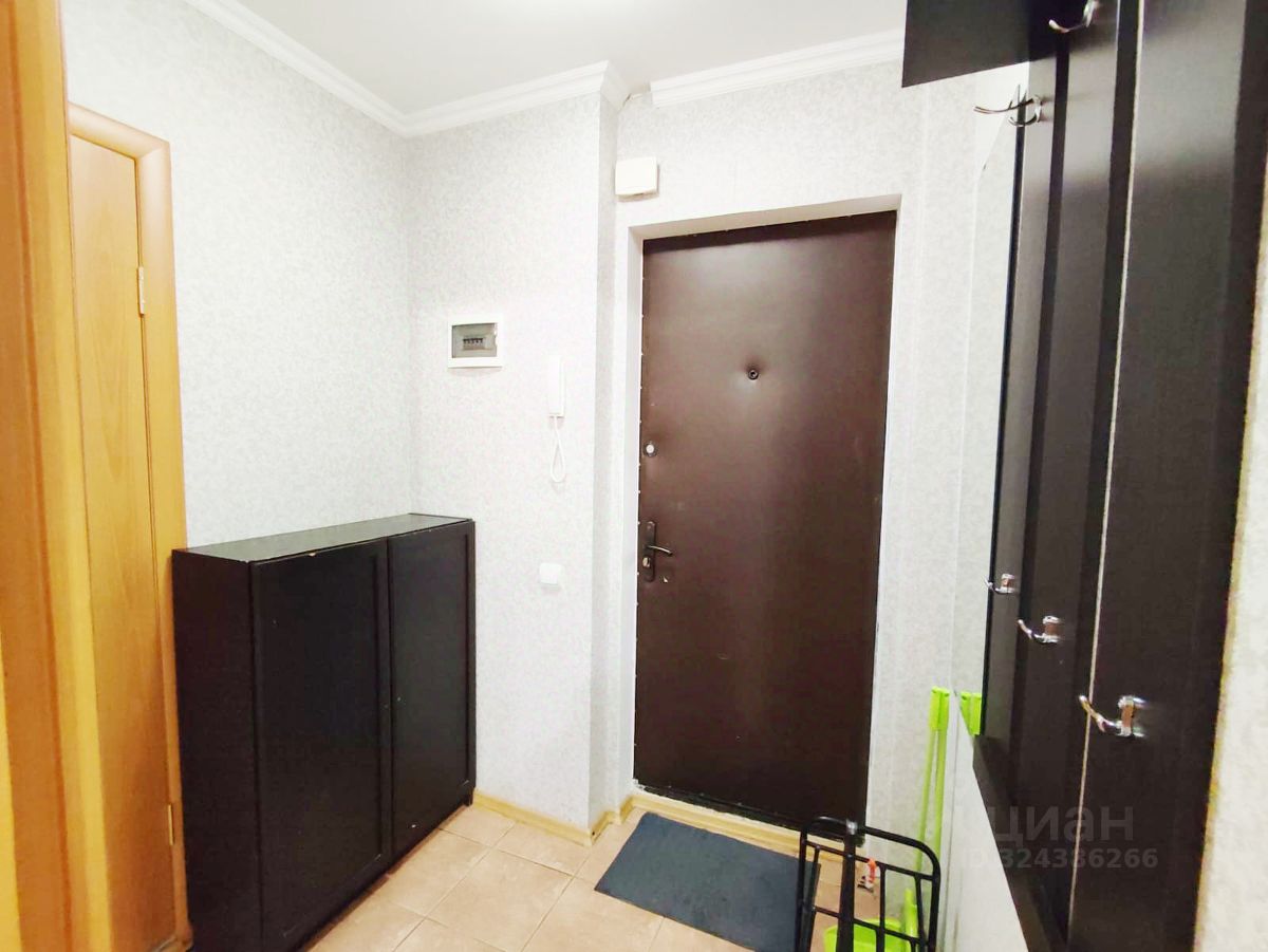 Продажа 2-комн квартиры на вторичном рынке улица Яблочкова,  д. 19