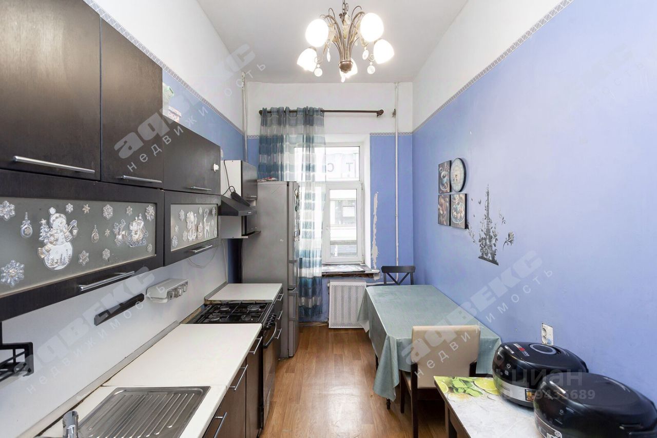 Продажа 4-комн квартиры на вторичном рынке Вознесенский проспект, 47