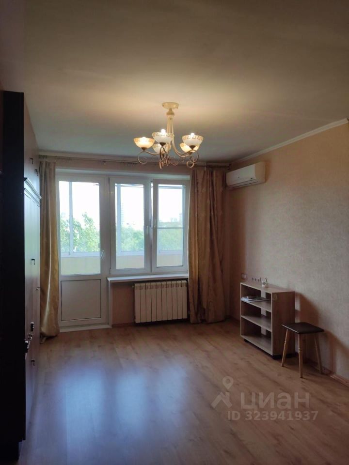 Продажа 1-комн квартиры на вторичном рынке улица Академика Комарова, 14А