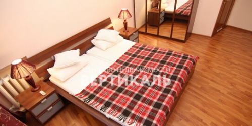 2-комн квартира улица Макаренко,  д. 8