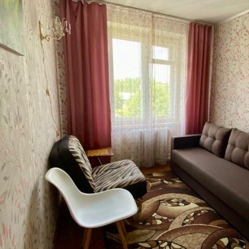 2-комн квартира Кировск, улица Маяковского, 5