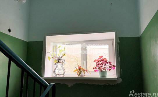 Продажа 4-комн квартиры на вторичном рынке Кировский район, улица Гагарина,  д. 8