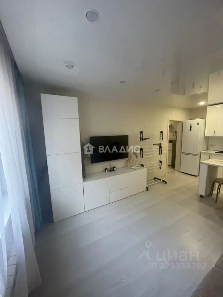 Продажа 1-комн квартиры на вторичном рынке Яхтенная улица, 31