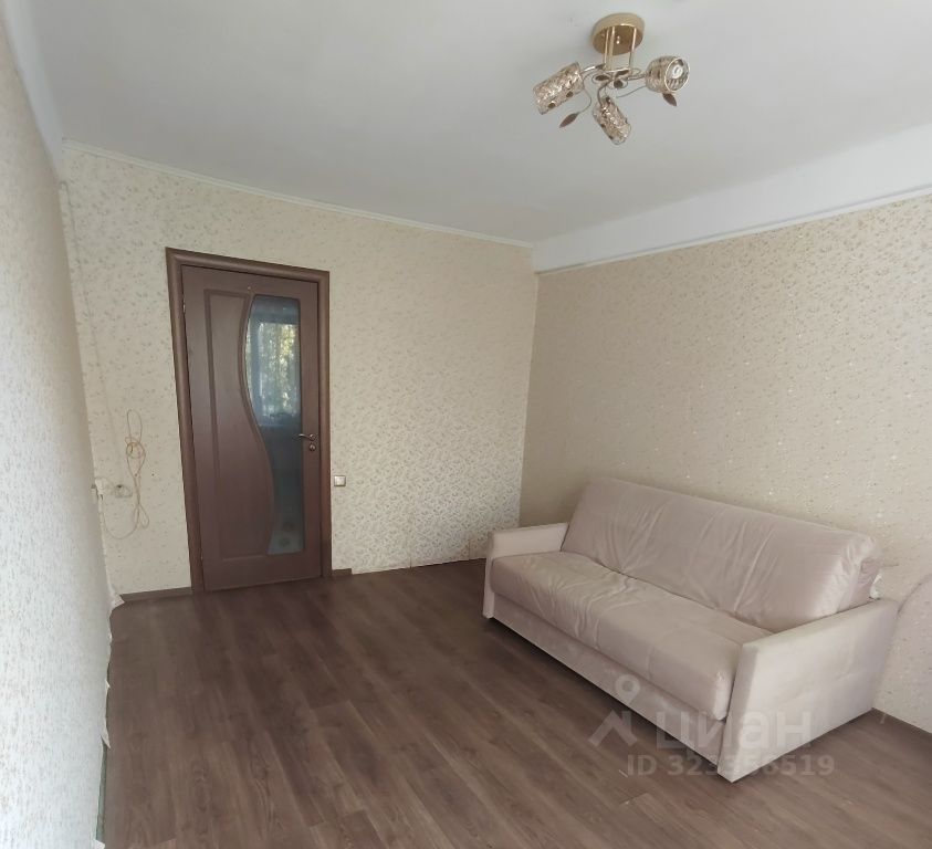 Продажа 4-комн квартиры на вторичном рынке улица Маршала Тухачевского, 39