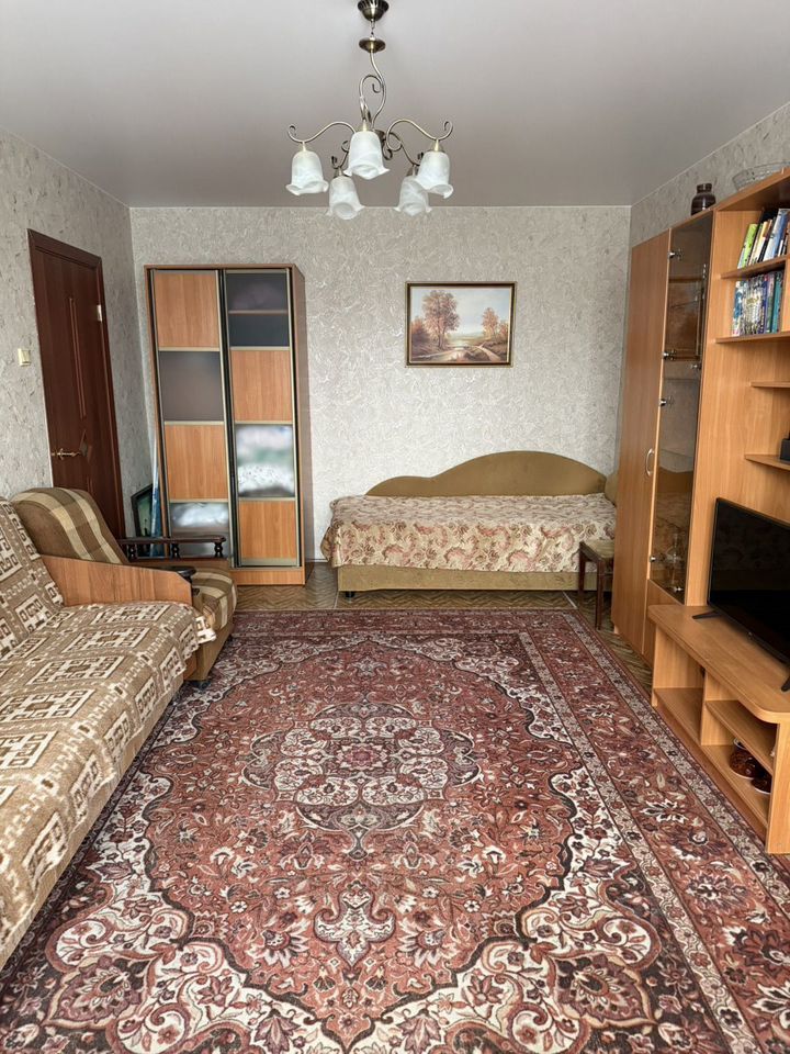 Продажа 1-комн квартиры на вторичном рынке Туристская улица, 38