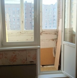 Продажа 2-комн квартиры на вторичном рынке улица Шолохова,  д. 15