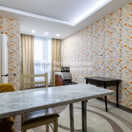 Продажа 3-комн квартиры на вторичном рынке Обуховской обороны пр-кт,  д. 110,  к. 1