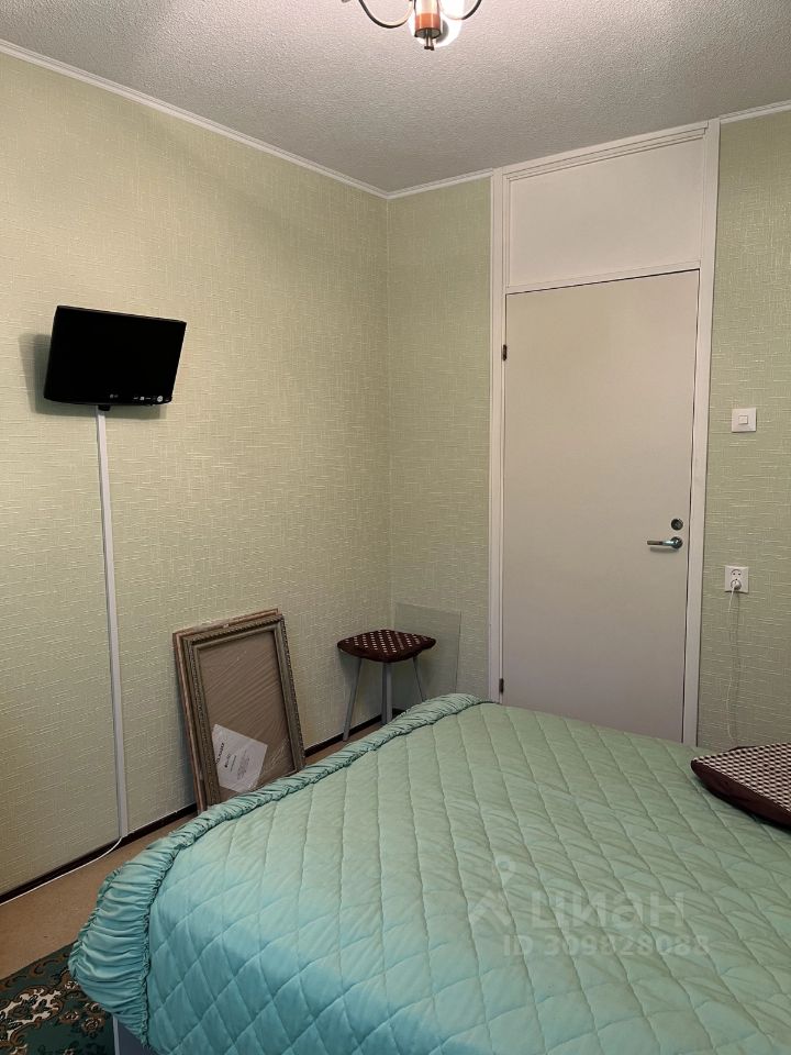 Продажа 3-комн квартиры на вторичном рынке Советский пгт, улица Садовая, 40