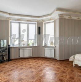 Продажа 4-комн квартиры на вторичном рынке Реутов, Комсомольская улица,  д. 21 к1