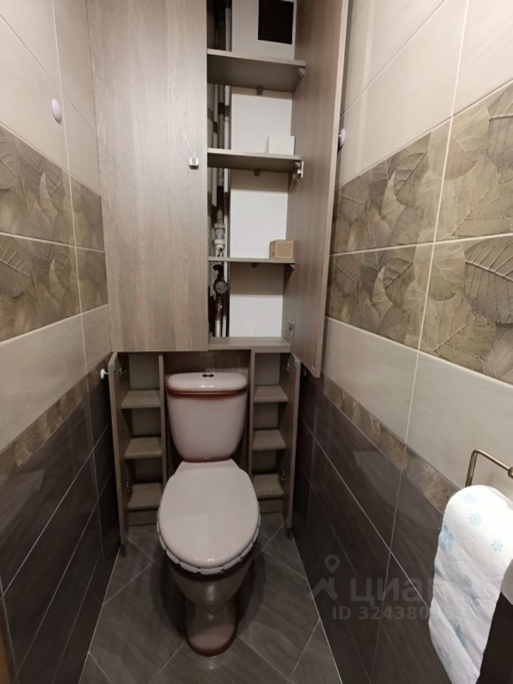 Продажа 2-комн квартиры на вторичном рынке Красное Село, улица Юных пионеров, 13