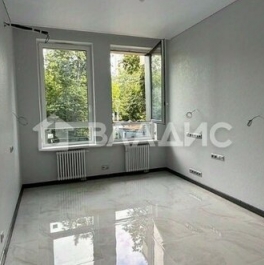 Продажа 1-комн квартиры на вторичном рынке улица Красных Зорь,  д. 33А