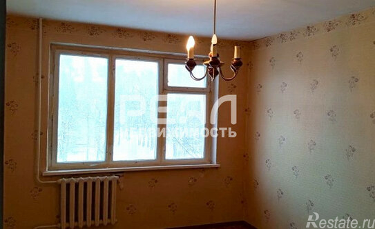 Продажа 3-комн квартиры на вторичном рынке Малое Верево, Школьная улица,  д. 4