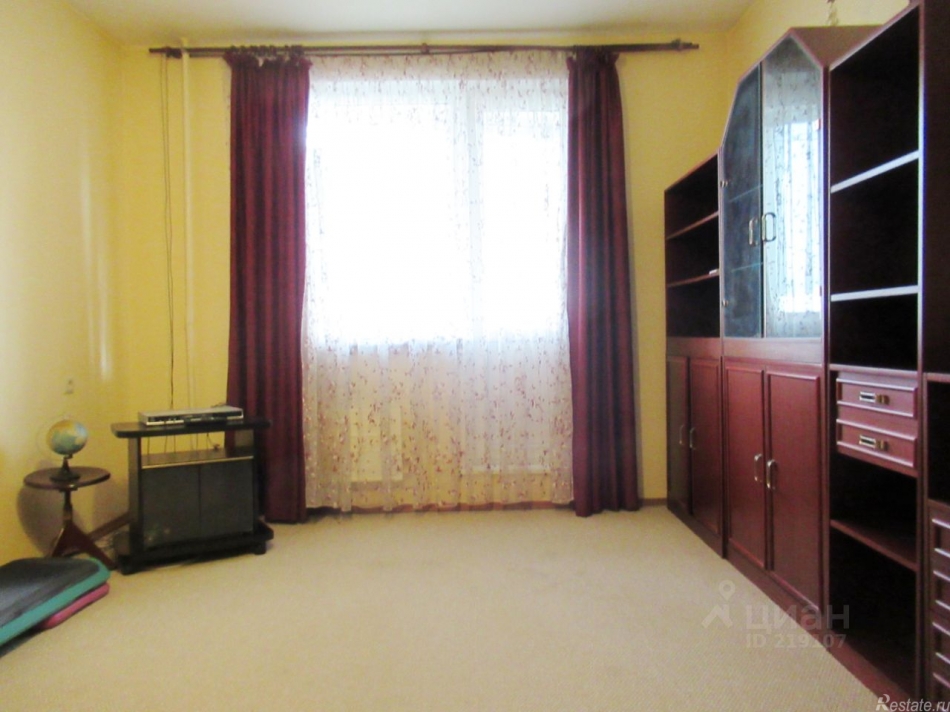 Аренда 2-комн квартиры на вторичном рынке бульвар Адмирала Ушакова,  д. 5