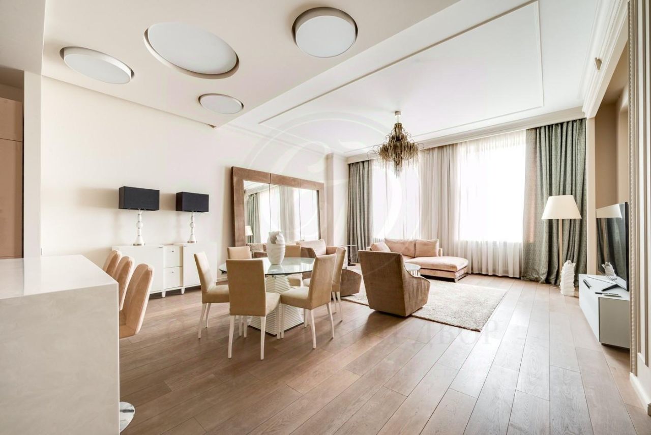 Аренда 4-комн квартиры на вторичном рынке Якиманский переулок, 6