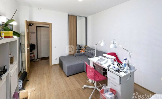 Продажа 1-комн квартиры на вторичном рынке Парашютная ул