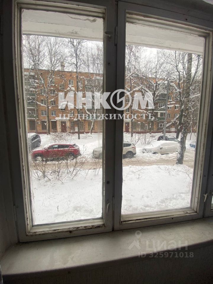 Продажа 2-комн квартиры на вторичном рынке улица Гришина, 23К2