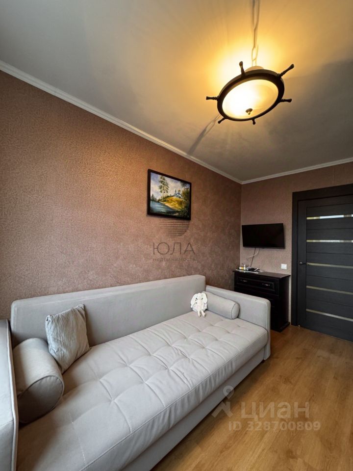 Продажа 3-комн квартиры на вторичном рынке проспект Славы, 16