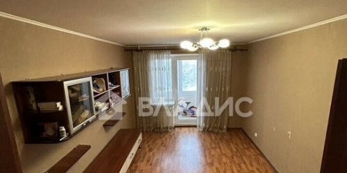 3-комн квартира пр-кт Непокорённых,  д. 74