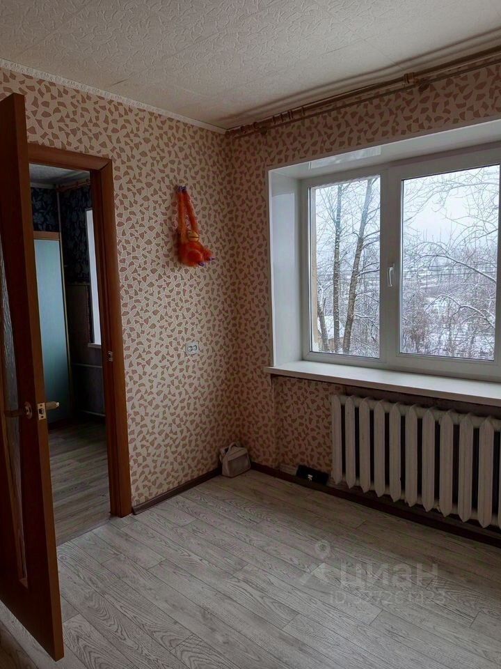 Продажа 2-комн квартиры на вторичном рынке Сланцы, улица Ломоносова, 50А