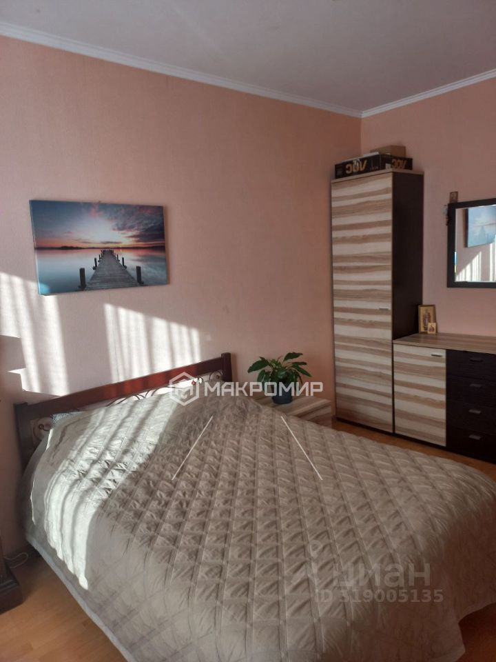 Продажа 2-комн квартиры на вторичном рынке проспект Непокоренных, 49к2