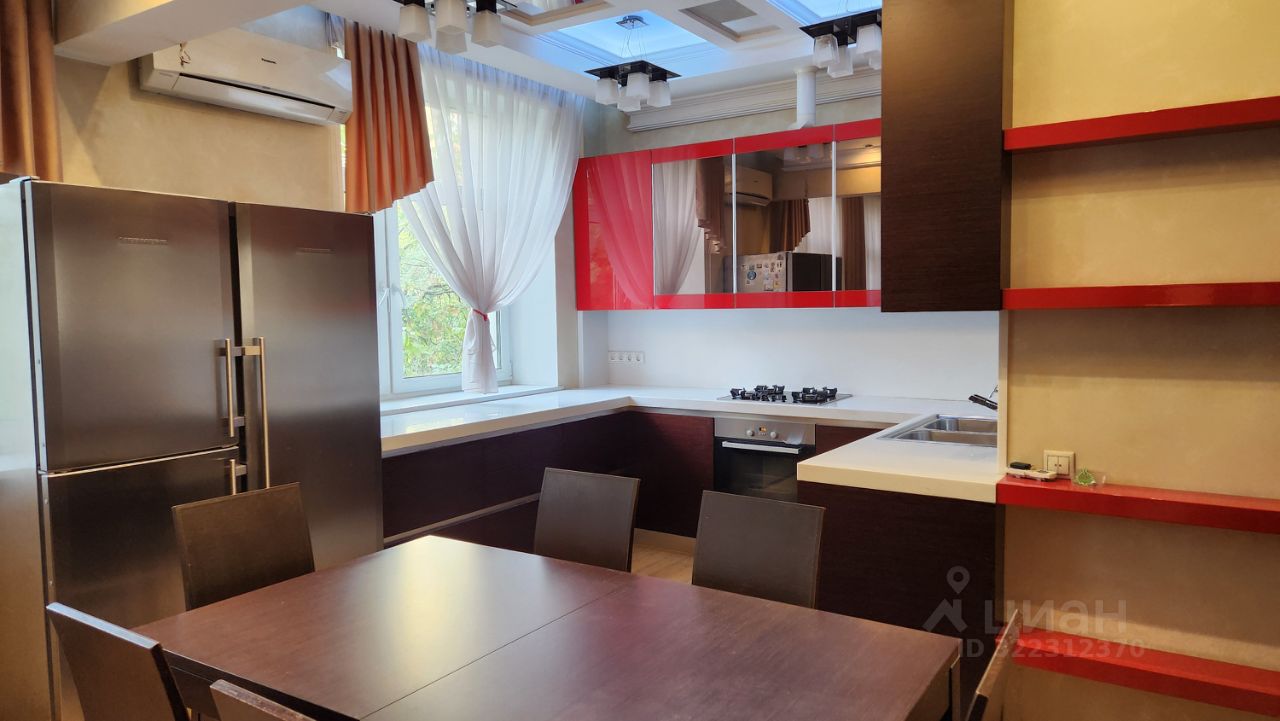 Продажа 5-комн квартиры на вторичном рынке Лазаревский переулок, 8