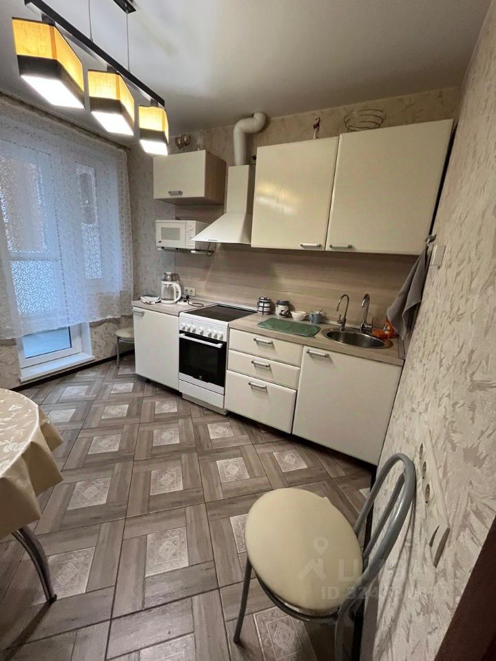 Аренда 2-комн квартиры на вторичном рынке проспект Королева, 68