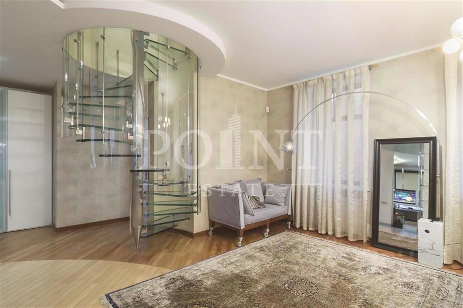 Продажа 5-комн квартиры на вторичном рынке улица Плющиха, 22