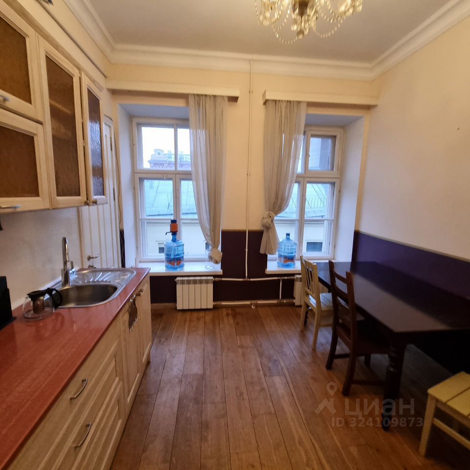 Продажа 5-комн квартиры на вторичном рынке Манежный переулок, 6