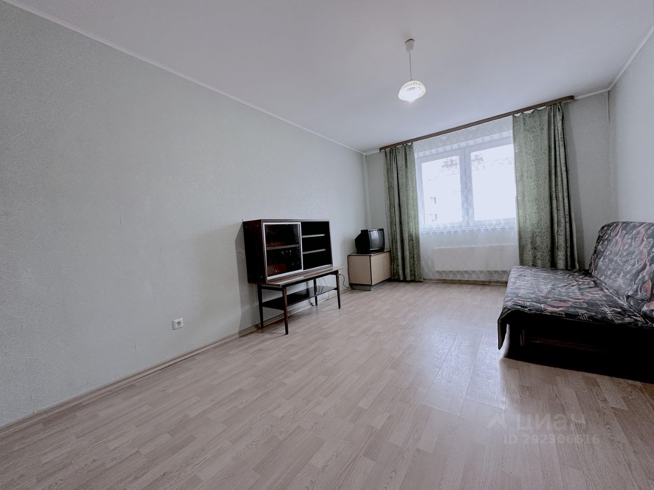 Продажа 2-комн квартиры на вторичном рынке Красное Село, Гатчинское шоссе, 8к1