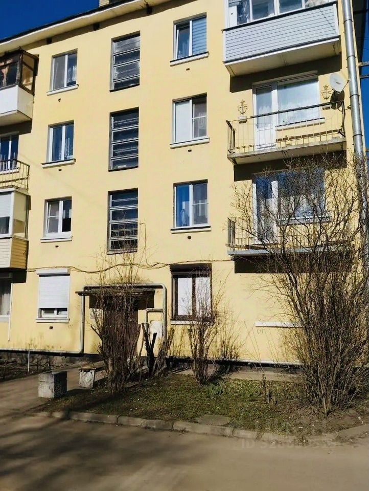 Продажа 2-комн квартиры на вторичном рынке Кингисепп, проспект Карла Маркса, 34