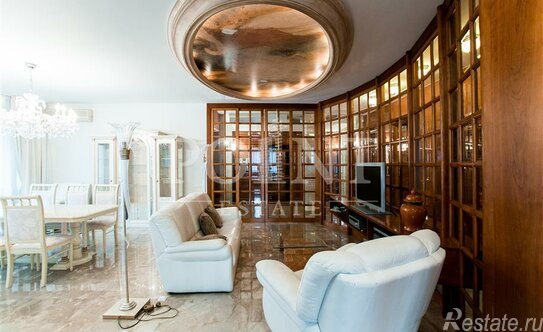 Продажа 4-комн квартиры на вторичном рынке Зубовский проезд,  д. 1