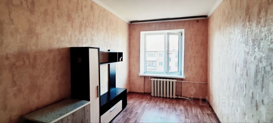 Продажа 2-комн квартиры на вторичном рынке Правдинский пгт, улица Полевая, 10