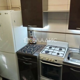 Продажа 1-комн квартиры на вторичном рынке Болотниковская улица,  д. 51 к1