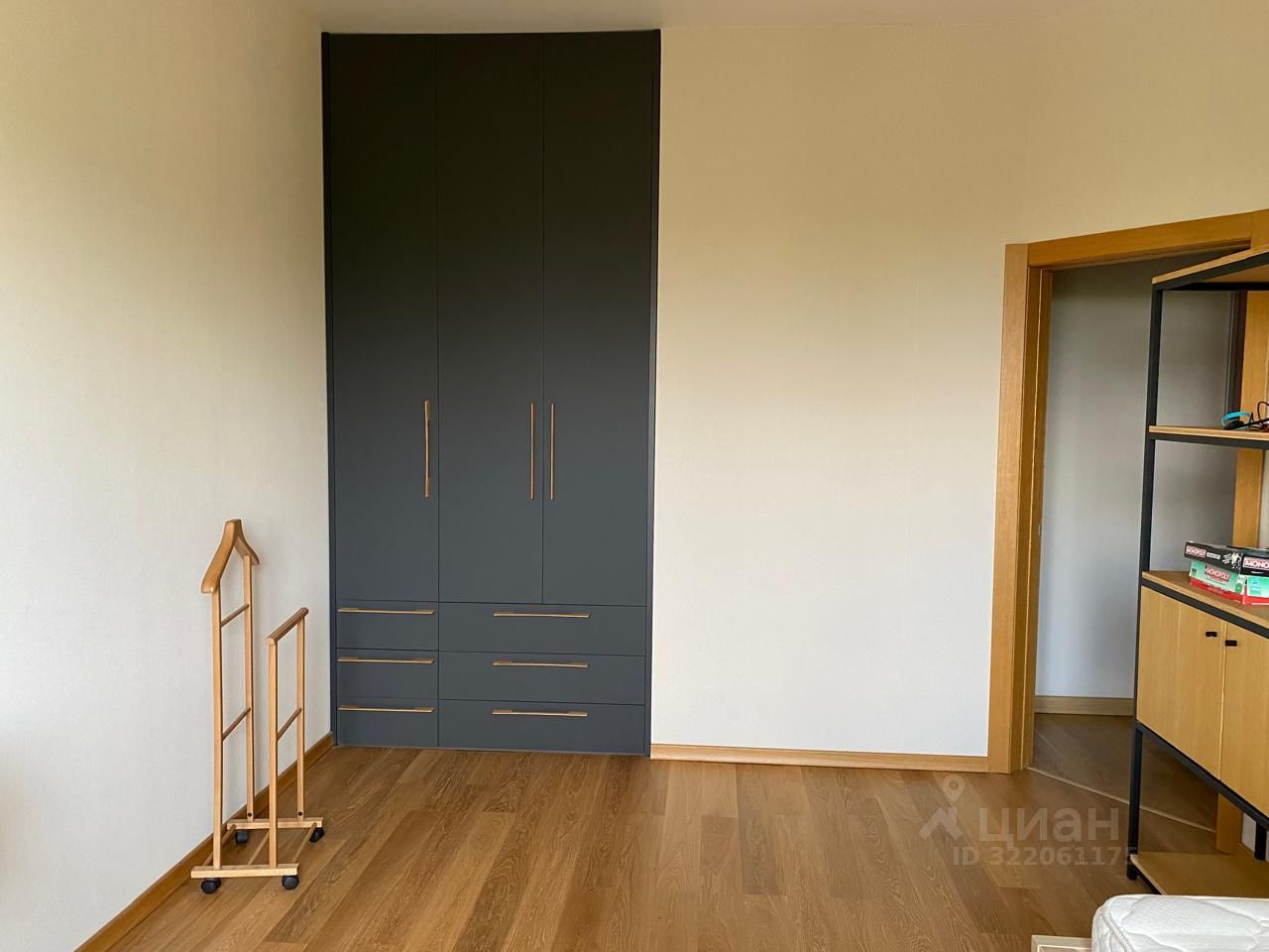 Продажа 3-комн квартиры на вторичном рынке 2-я Алексеевская улица, 7