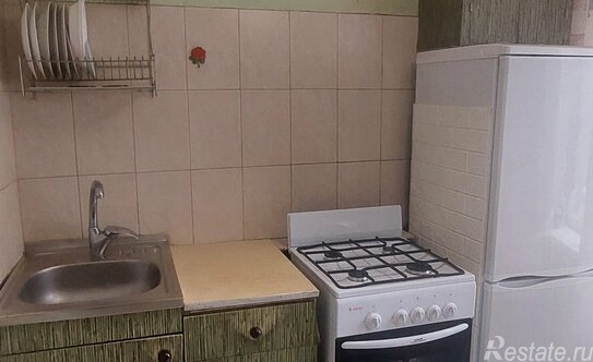 Продажа 4-комн квартиры на вторичном рынке Митинская ул,  д. 15