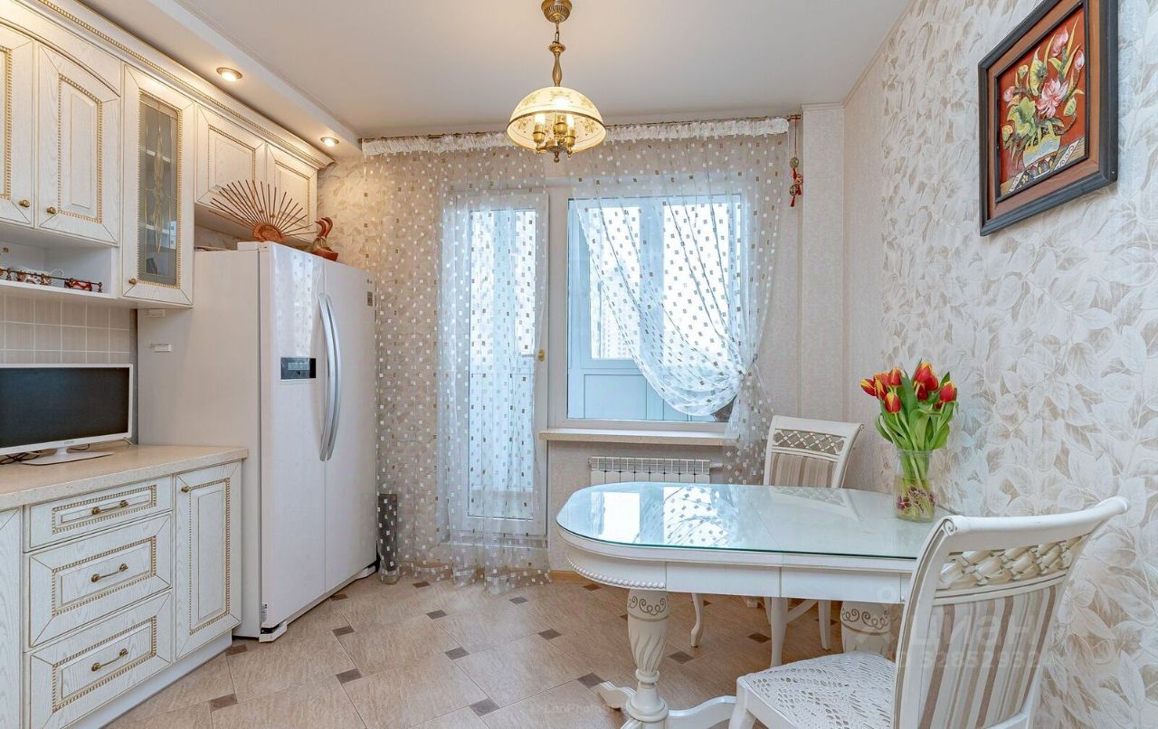 Продажа 3-комн квартиры на вторичном рынке проспект Наставников, 29К1