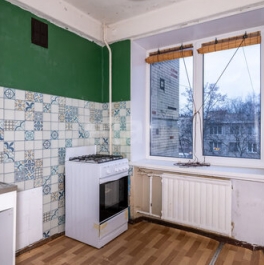 Продажа 3-комн квартиры на вторичном рынке Металлистов пр-кт,  д. 21 к1