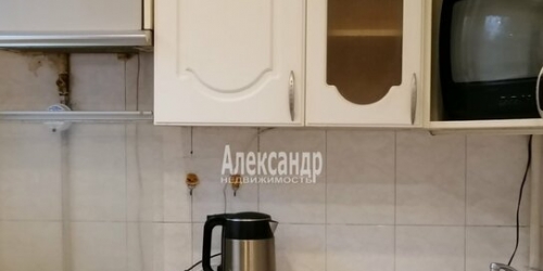 3-комн квартира ул Черкасова,  д. 11,  к. 1