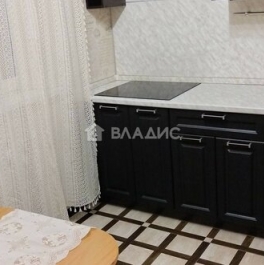 Продажа 1-комн квартиры на вторичном рынке Бартеневская улица,  д. 57