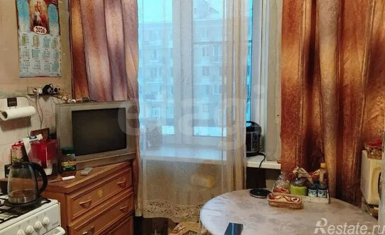 Продажа 2-комн квартиры на вторичном рынке ул Ленсовета,  д. 15