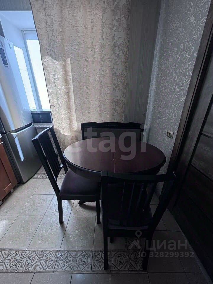 Продажа 2-комн квартиры на вторичном рынке улица Гладкова, 29