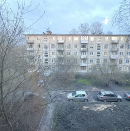 Продажа 2-комн квартиры на вторичном рынке ул Замшина,  д. 9