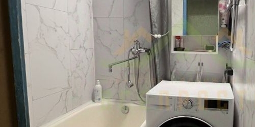 2-комн квартира улица Молостовых, 16К4