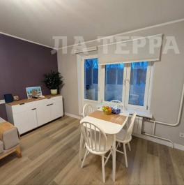 Продажа 3-комн квартиры на вторичном рынке Островитянова ул,  д. 39