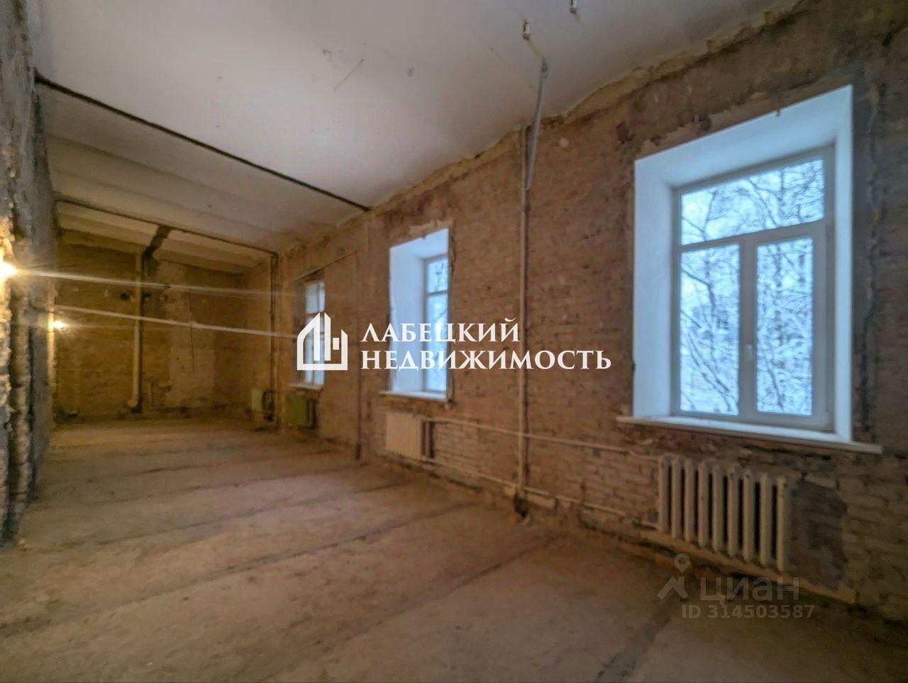 Продажа 5-комн квартиры на вторичном рынке Пушкин, Фуражный переулок, 3