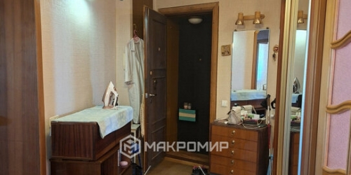 3-комн квартира Художников пр-кт,  д. 33,  к. 1