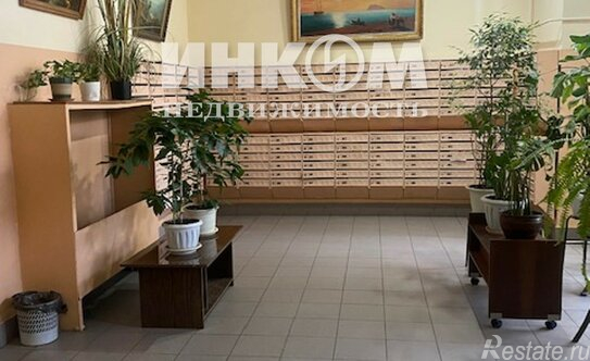 Продажа 2-комн квартиры на вторичном рынке Тарусская улица